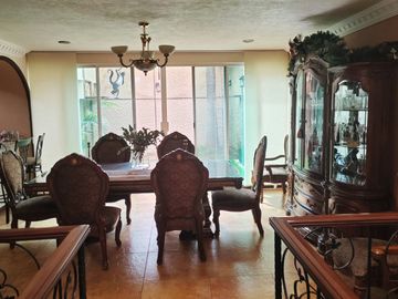 La residencia que redefine tu estilo de vida en Hacienda del Valle. 4 habitaciones, 4.5 baños