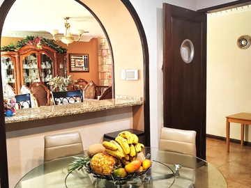 La residencia que redefine tu estilo de vida en Hacienda del Valle. 4 habitaciones, 4.5 baños