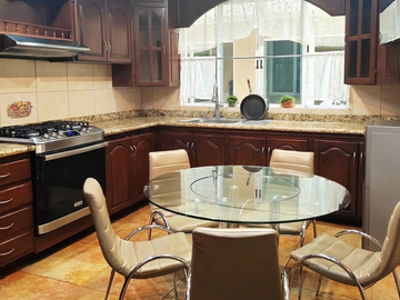 La residencia que redefine tu estilo de vida en Hacienda del Valle. 4 habitaciones, 4.5 baños