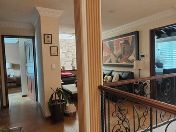 La residencia que redefine tu estilo de vida en Hacienda del Valle. 4 habitaciones, 4.5 baños
