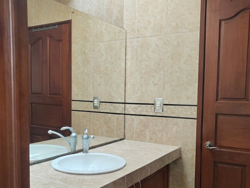 La residencia que redefine tu estilo de vida en Hacienda del Valle. 4 habitaciones, 4.5 baños