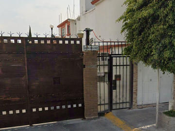CASA EN VENTA EN FRACC. LAS AMERICAS, ECATEPEC, ESTADO DE MEXICO.