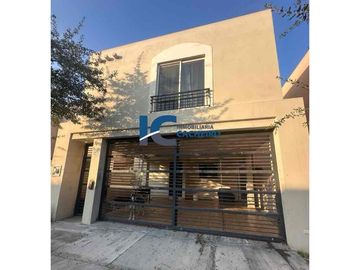 Casa en Venta Mitras Poniente