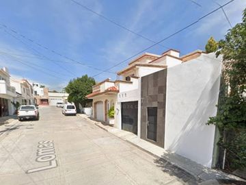 VENTA DE CASA EN Calle Lomas 8 Col. Privada Lomas del Parque Municipio Durango C.P. 34105 Durango