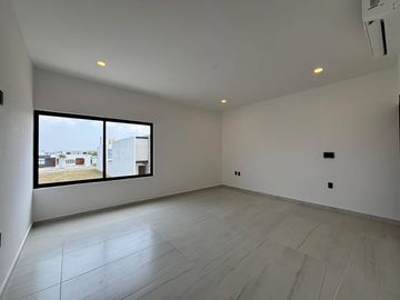 VENDO CASA EN BOCA DEL RIO CERCA DE PLAZA AMERICAS