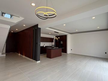 VENDO CASA EN BOCA DEL RIO CERCA DE PLAZA AMERICAS