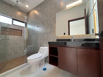 VENDO CASA EN BOCA DEL RIO CERCA DE PLAZA AMERICAS