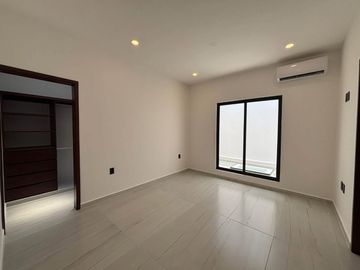 VENDO CASA EN BOCA DEL RIO CERCA DE PLAZA AMERICAS