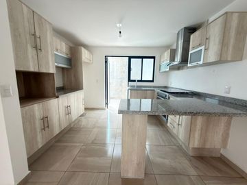RENTA DE CASA EN MUNA RESIDENCIAL SALIDA LEON SILAO