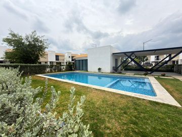 RENTA DE CASA EN MUNA RESIDENCIAL SALIDA LEON SILAO