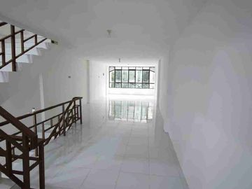 ruko siap pakai di kelapa gading jakarta utara
