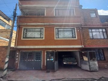 Venta de Edificio uso mixto Prado Veraniego, Bogota