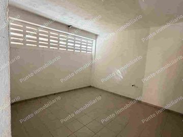 LOCAL COMMERCIAL EN IZAMAL PRIMER CUADRO