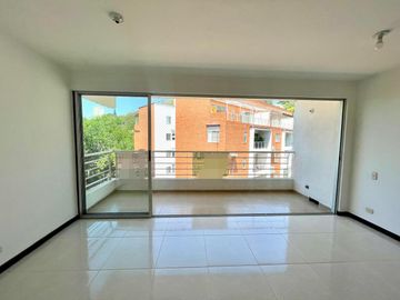 ALQUILER DE APARTAMENTO VÍA CRISTO REY.