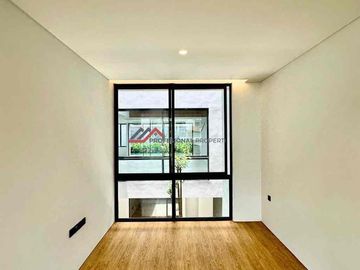 Rumah Brand New Lingkungan Elit Ekspatriat Di Kemang