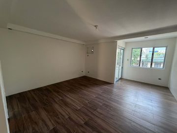 3BR with 2CG Townhouse FOR SALE in Scout Limbaga, Quezon City