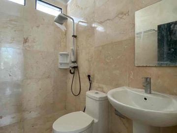 RUMAH MEWAH FULL MARMER DALAM CLUSTER STRATEGIS di JAGAKARSA JAKARTA SELATAN