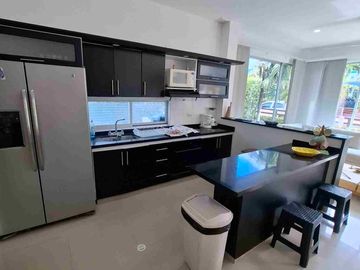 ESPECTACULAR CASA DE DESCANSO DE 500 MT2, CON PISCINA PRIVADA Y JACUZZI EN ZONA DE ALTA VALORIZACIÓN.