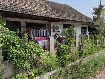 Dijual cepat rumah strategis di komplek Taman bintaro rengas
