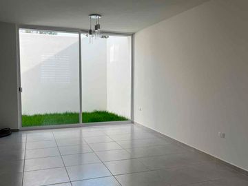 Casa de tres habitaciones
