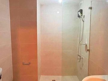 FOR RENT CONDO UNIT NEAR IT PARK CEBU FURNISH