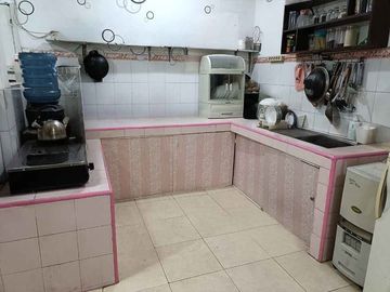 Rumah Hook Siap Huni Lokasi Strategis di Gembong Kapasan Surabaya