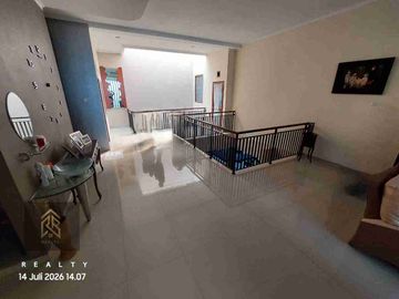 rumah 2lantai minimalis lokasi strategis di mitra dago antapani bandung