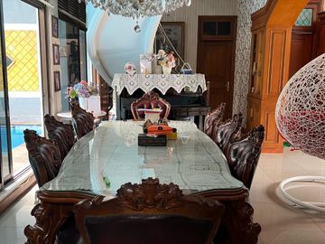 Dijual Rumah Hook Ada Private Pool di Perum Tanjung Barat Indah, Jakarta Selatan