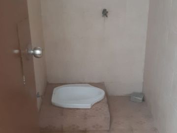 DIJUAL/DISEWA RUKO TAMAN HOLIS INDAH 2 BANDUNG JU