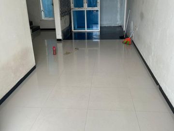 Rumah Asri dan Nyaman di Jl. Sunan Muria. Dekat Universitas Brawijaya, Malang Town Square (MATOS), dan Jalan Soekarno Hatta.MLG00038