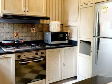 Rumah Dijual Bintaro Sektor 9 SHM 2 Lantai Hadap Selatan AR-18030