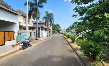Dijual Rumah SHM 2 Lantai di Perumahan Serpong Park Boulevard, Serpong, Tangerang