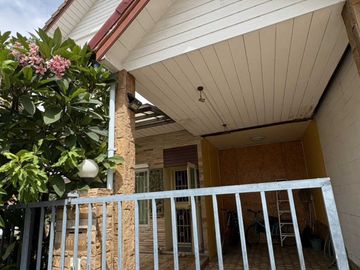 Corner Townhome with Riverside Terrace & Private Side Garden Patra Private 2, Pathum Thani Sam Khok