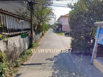 ขาย ที่ดินพร้อมโรงงานซอยเพชรเกษม 87 กระทุ่มแบน สมุทรสาคร 184 ตรว