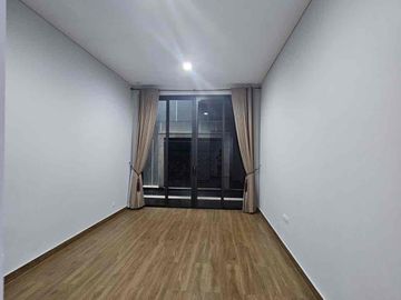 Dijual BU! Lakewood NavaPark BSD City 10x22 | 4 Lantai | Private Pool & Lift | Semi Furnished | Rp 9,5 M