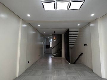 17.5M 4 Storey Townhouse in Kamuning Quezon City Ready for Occupancy - JB