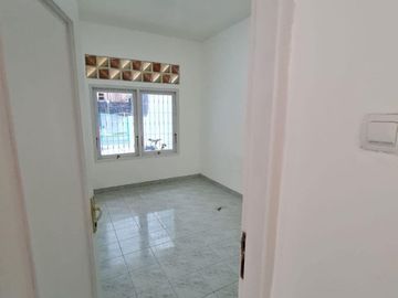 Disewakan Rumah Kosambi Jakarta Barat | 1 Lantai Siap Huni