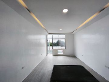 Don Amtonio Heights 3 Storey Townhouse for Sale w/3 bedrooms near UP Diliman -JB