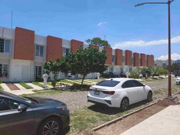 RENTO CASA NUEVA