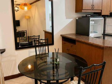 For Sale 2 bedroom condo with Parking beside Vista De Lago Taguig