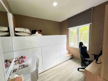 Dijual Rumah Hook Full Furnish Taman Golf Residence 3 - Sukajadi