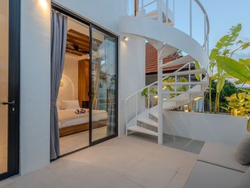 Luxury Tropical Villa for Sale in Bumbak, Kerobokan – North Kuta, Bali