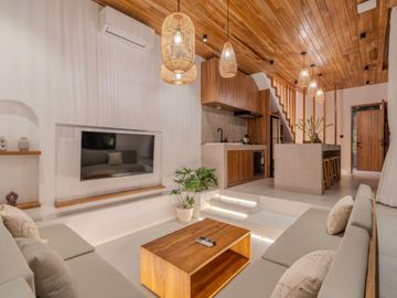 Luxury Tropical Villa for Sale in Bumbak, Kerobokan – North Kuta, Bali