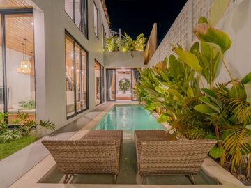 Luxury Tropical Villa for Sale in Bumbak, Kerobokan – North Kuta, Bali