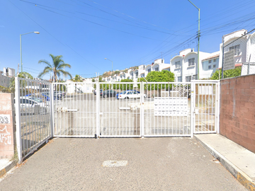 CASA EN VENTA EN PORTAL DE SAMANIEGO, VILLAS DE SANTIAGO, SANTIAGO DE QUERETARO, QRO.