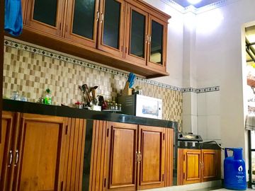 Rumah Mewah Full Kayu Jati SHM LT 200 m2 di Condongcatur Dekat Hartono Mall, UGM, UPN, Amikom, Polda DIY, Dalam Ringroad, Cocok Homestay
