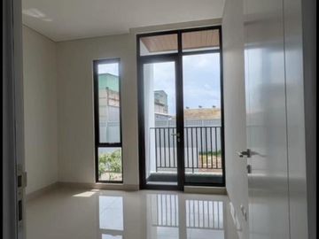 Dijual Rumah Paramount Petals di Cluster Gardenia By Rumah Chinida (Jb)