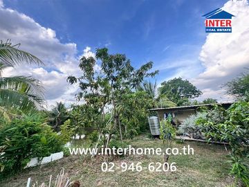 Land + 1-story house with garden, 400 sq.wa. (approx. 1600 sq.m.), near PTT gas station, Nong Pherangai, Nonthaburi, on Sai Noi-Wat Ton Chuek Road, al