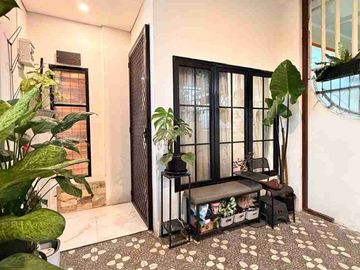 Rumah Estetik Cakep Taman Palem Lestari