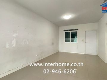 Two-story townhome, 17.8 sq.wah, J-Town Exclusive Rangsit-Khlong 1, Soi Rangsit-Nakhon Nayok 34/1, Rangsit-Nakhon Nayok Road, Thanyaburi, Pathum Thani